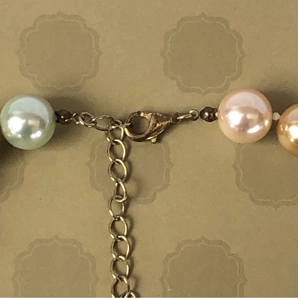 Kenneth Jay Lane 2009 Multicolor Faux Pearl Necklace - Picture 8 of 11